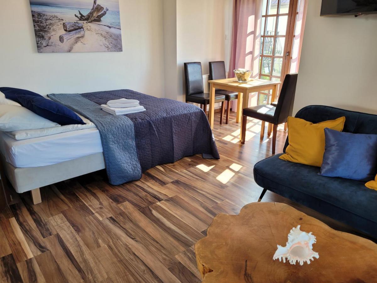 Dom Przy Plazy Bed & Breakfast Сърбиново Екстериор снимка